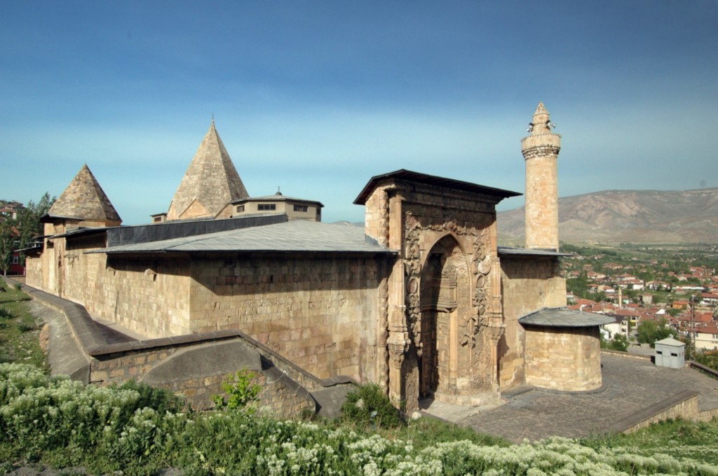 kaleapibahar